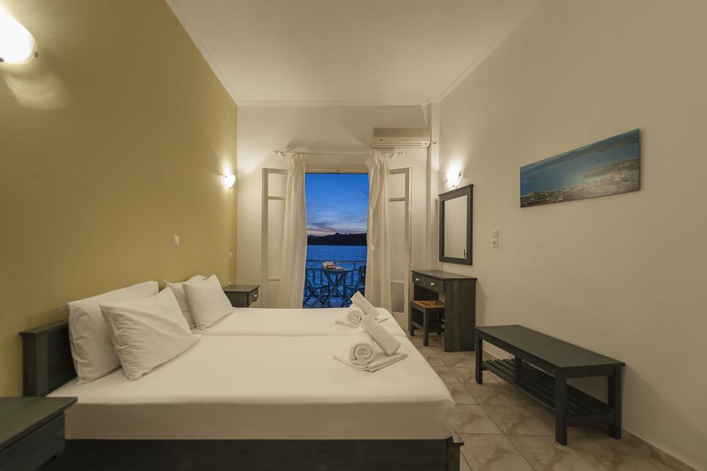 Angeliki Seaside Hotel Alikí Exterior foto